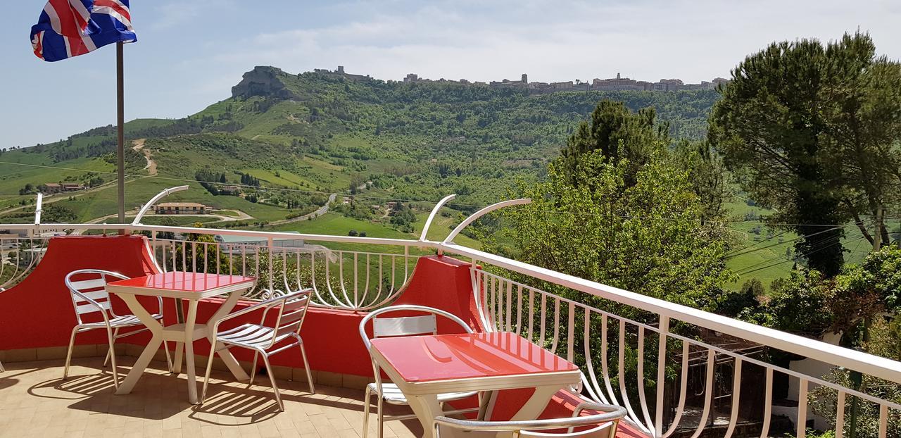 B&B Da Pietro Calascibetta エクステリア 写真